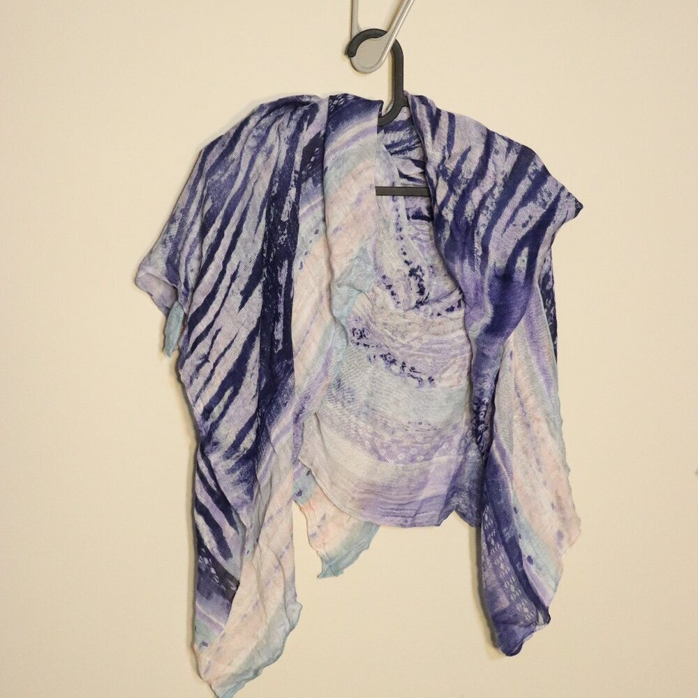 Chico scarf white, blue, and purple lightweight summer scarf with animal print - Picture 3 of 5